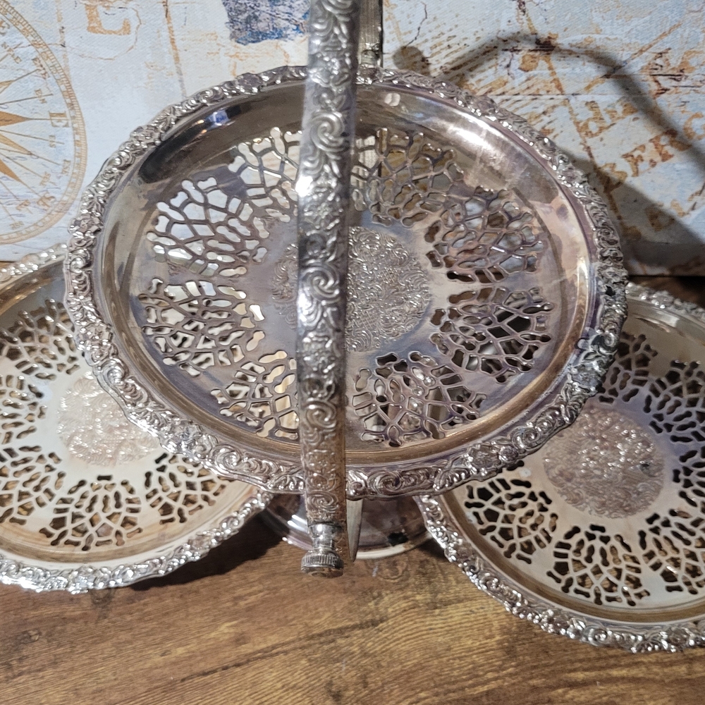 Vintage Ornate Queen Anne Silver Plated 3 Tiered Folding Cake Stand.